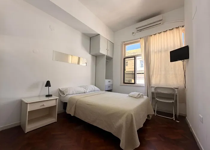 Hotel Suipacha Inn, a 100 mts del obelisco y a 100mts de Av Corrientes Ciudad Autónoma de Ciudad Autónoma de Buenos Aires