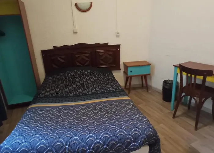 Hotel De Paris - Narbona