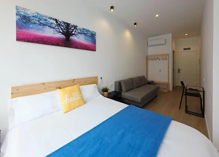Bilbao Rooms & Kitchen Zabalburu