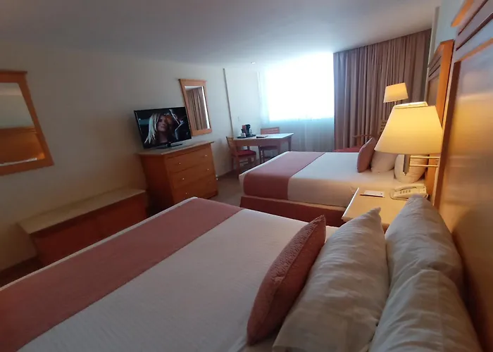 Hotel Palacio Azteca Tijuana