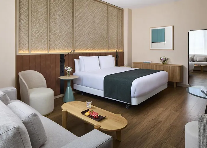 Hotel NH Valencia Center