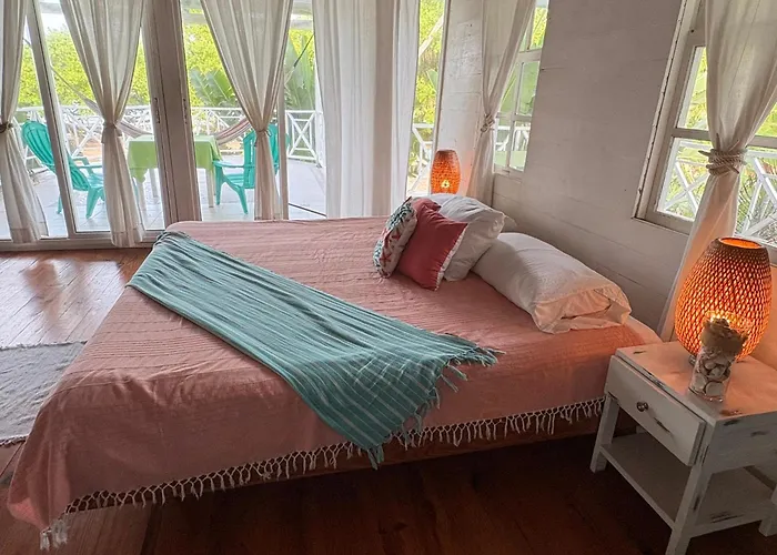 Islander House On Rocky Cay Beach San Andrés