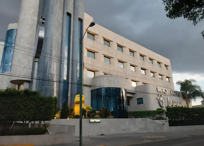 Auto Hotel Legaria México DF